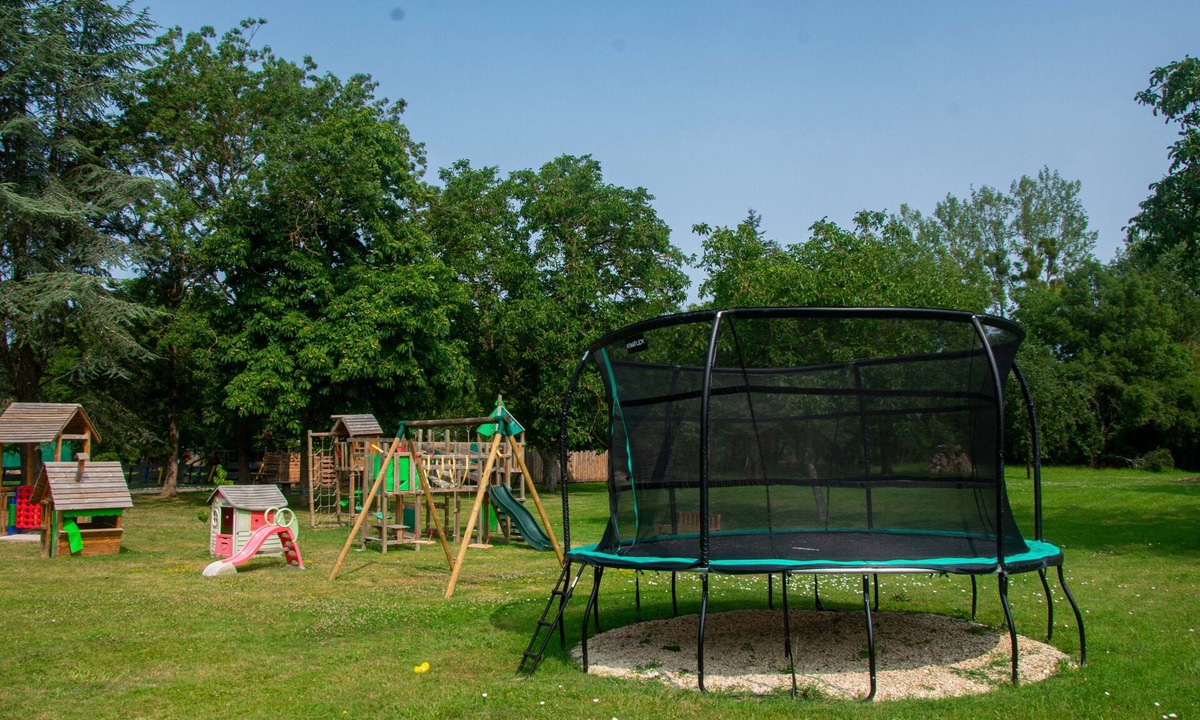 Couffy House | Gite Écurie