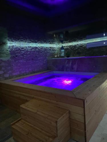 Villefloure House | Gite a la ferme avec jacuzzi et sauna
