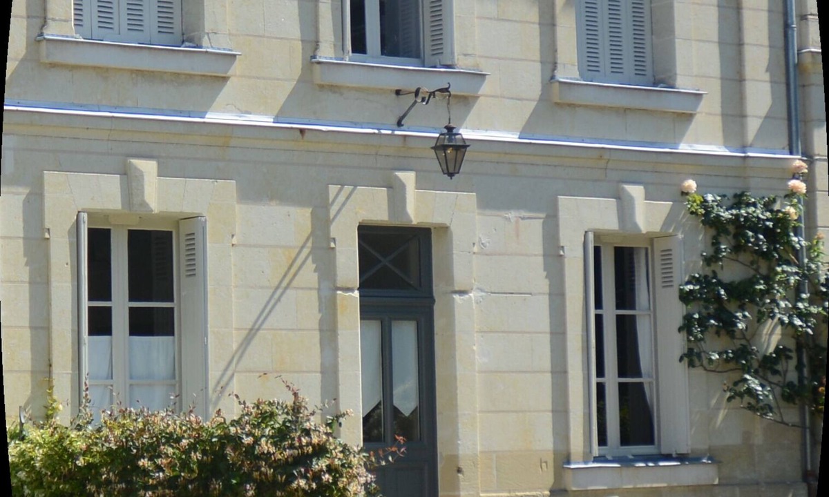 Beaumont-en-Veron House | Gite Au bras du tilleul