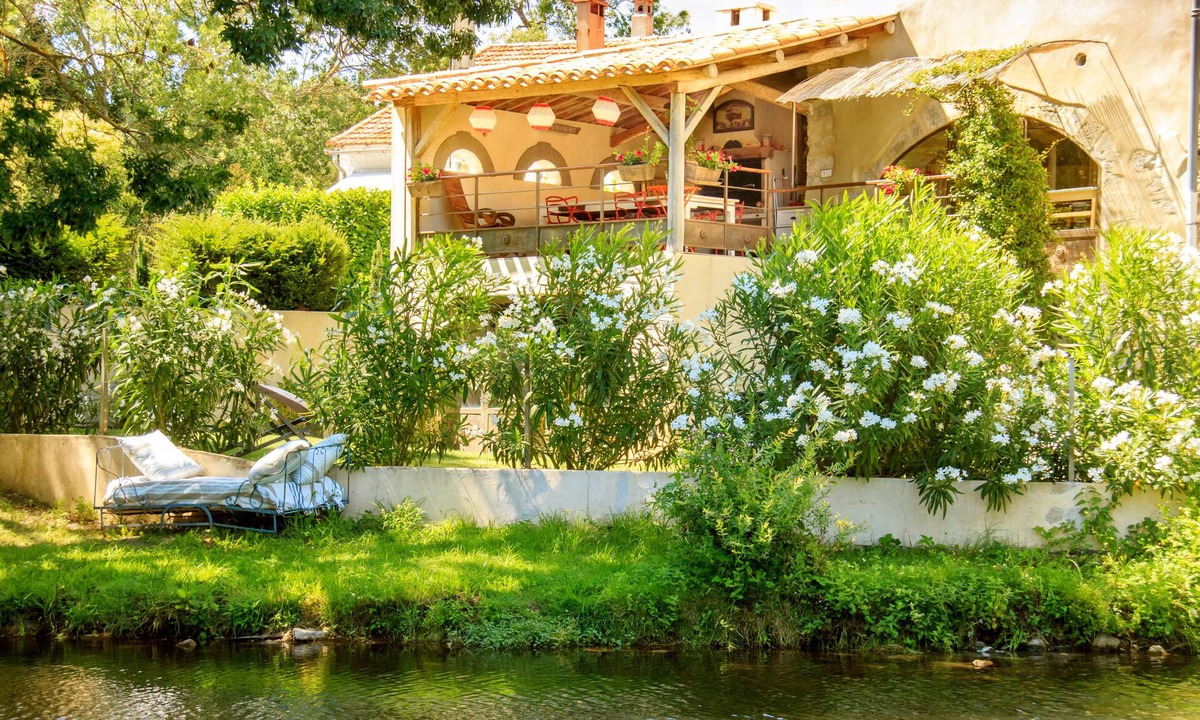 Montolieu House | Gite Au fil de l'eau, a haven of peace in Montolieu with swimming pool.