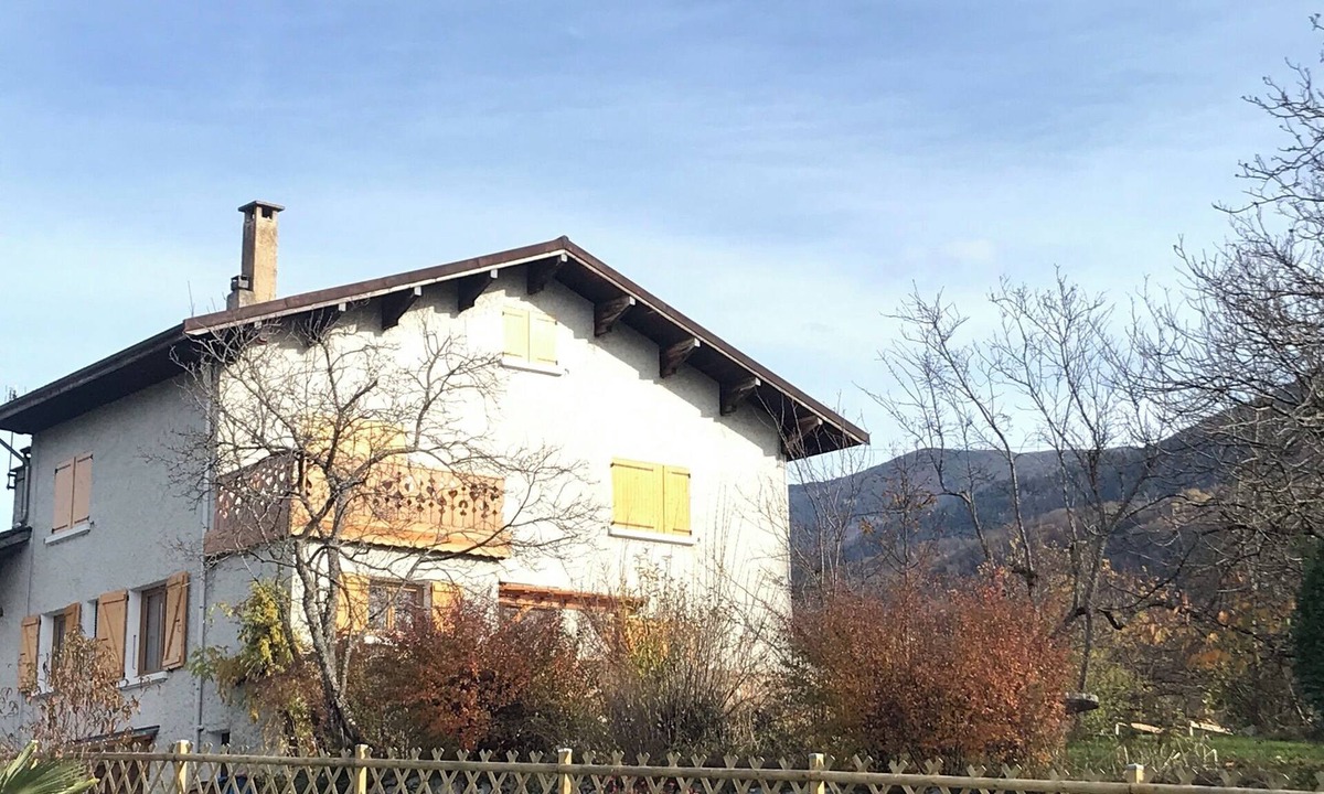 Presle House | Gite au Jay