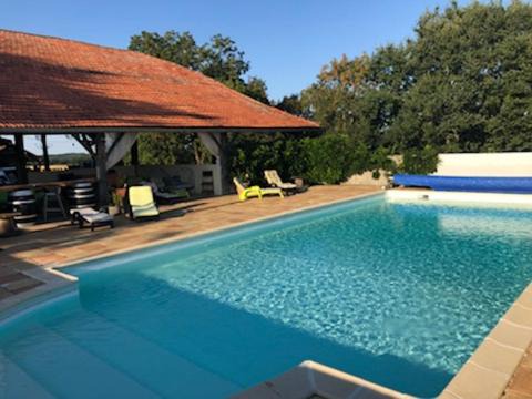 Seissan House | Gite Au Marron