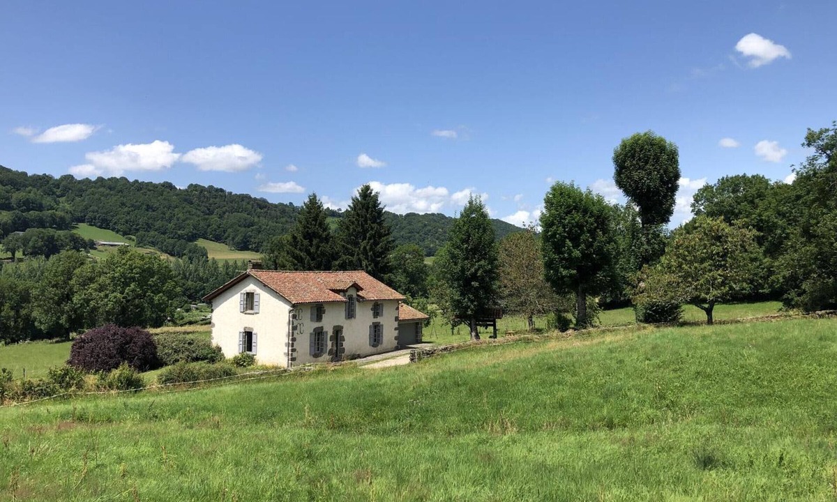 Aurillac Cottage | Gite Aurillac, 3 bedrooms, 6 persons