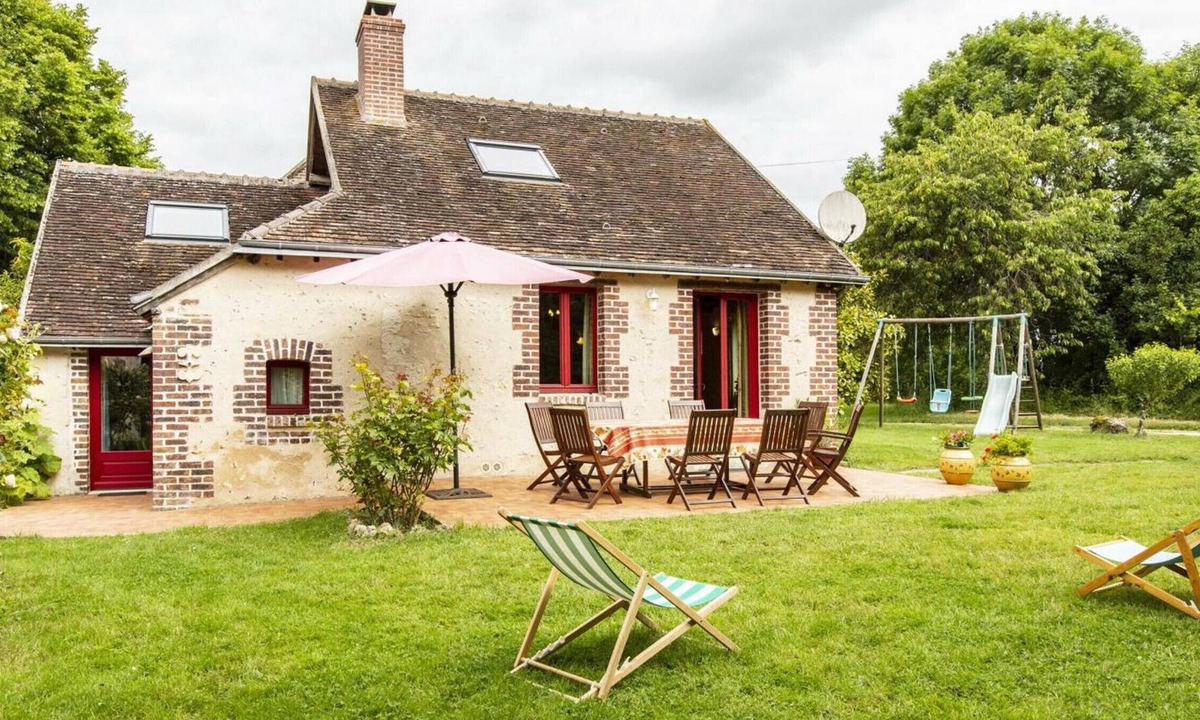 Authon Cottage | Gite Authon, 4 bedrooms, 10 persons
