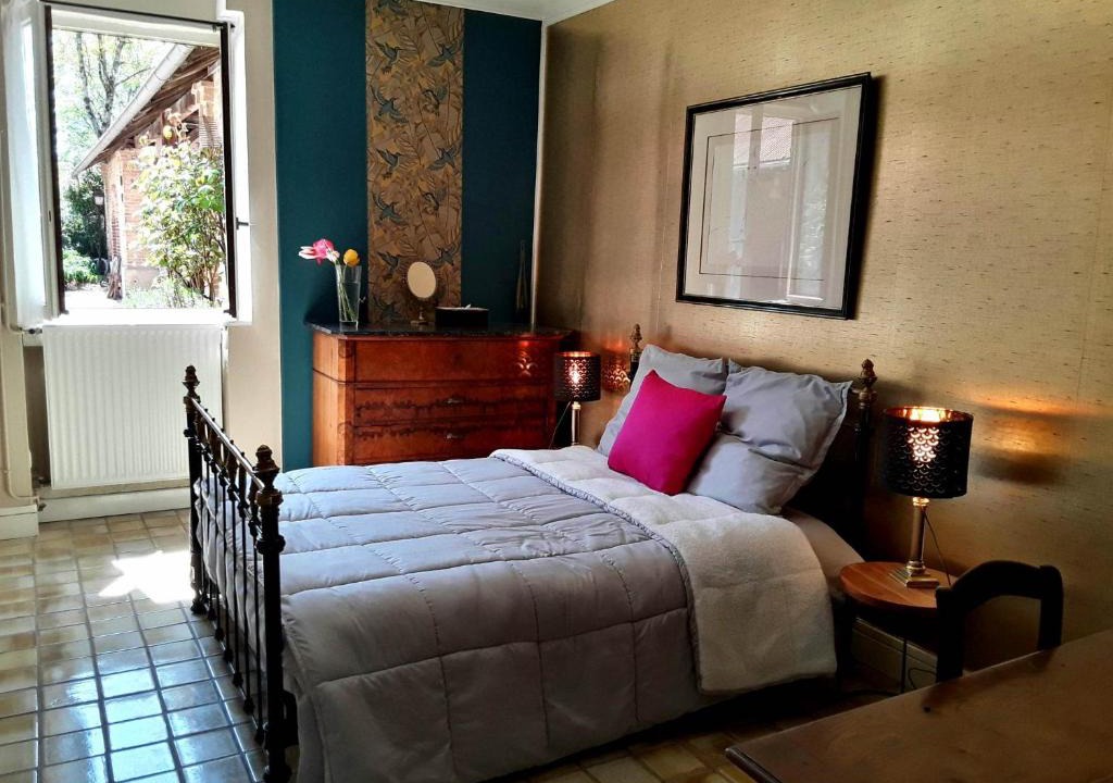 Sancoins Apartment | Gite Aux Anciennes Ecuries