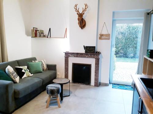 Lacroix-sur-Meuse House | Gite Aux Lauriers