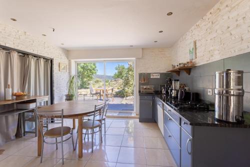 Rigarda House | Gite avec dortoirs
