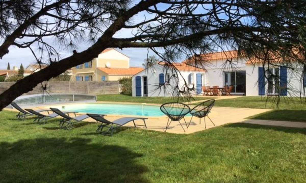 L'Aiguillon-sur-Vie House | Gite Avec Piscine Privative