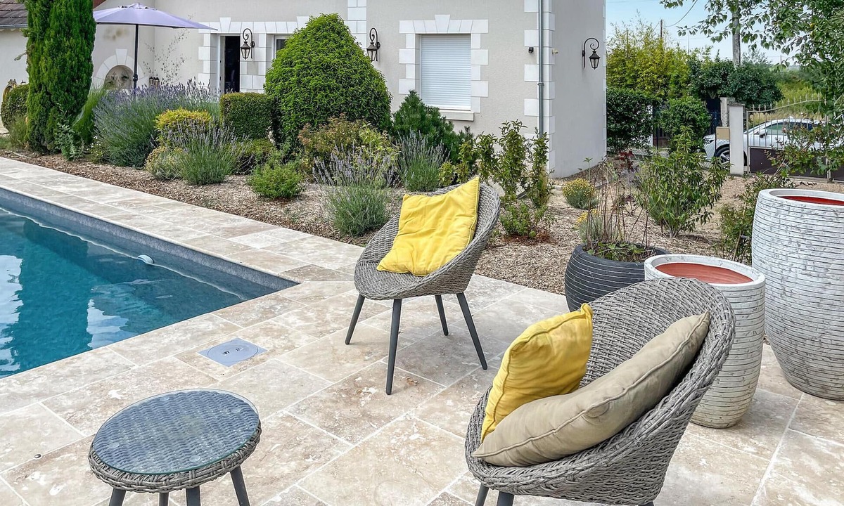 Seigy House | Gite avec piscine et jacuzzi