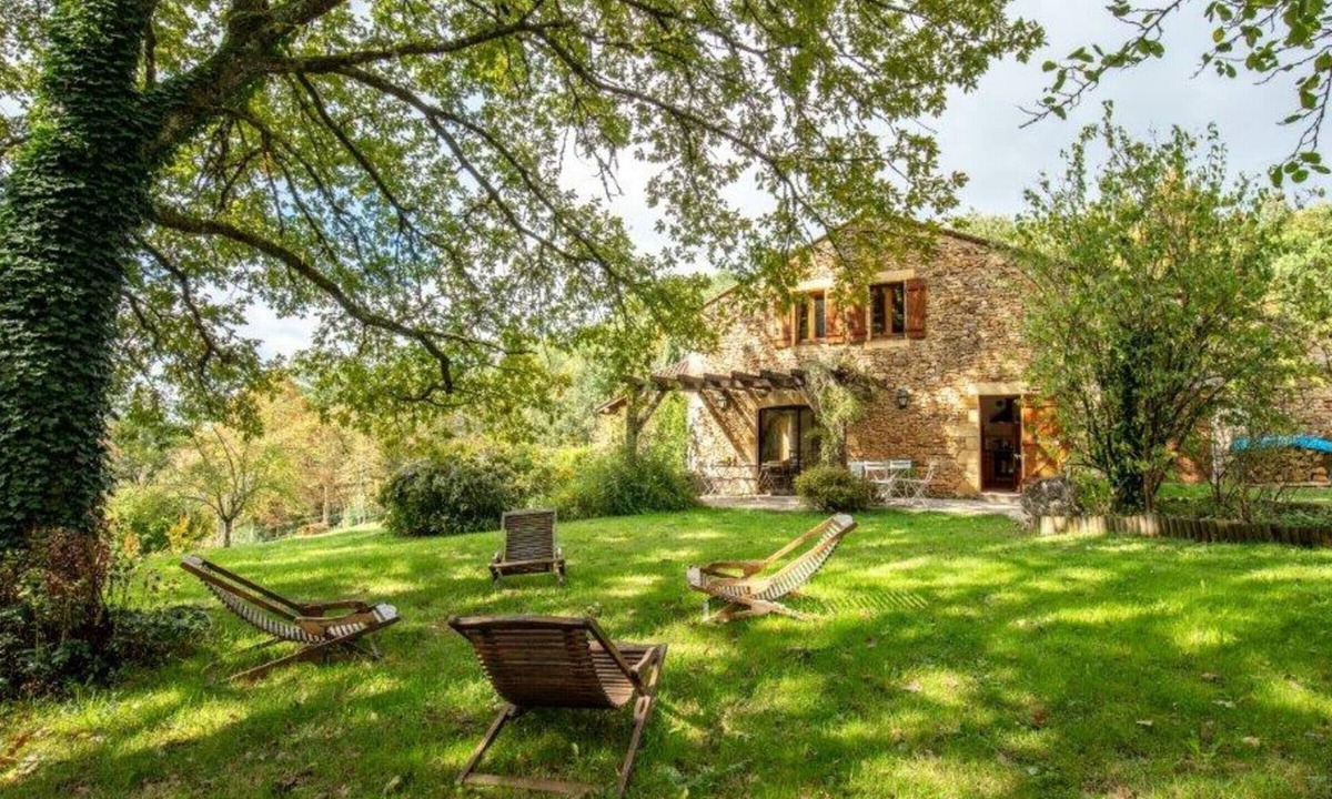 Montcabrier Cottage | Gite Besse, 2 bedrooms, 4 persons