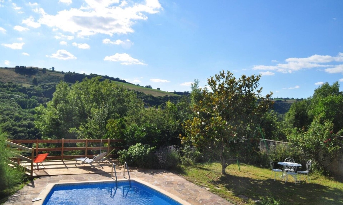 Trebas House | Gite Bienvenue Chez Lucien – Rural Retreat with Pool and Panoramic Views