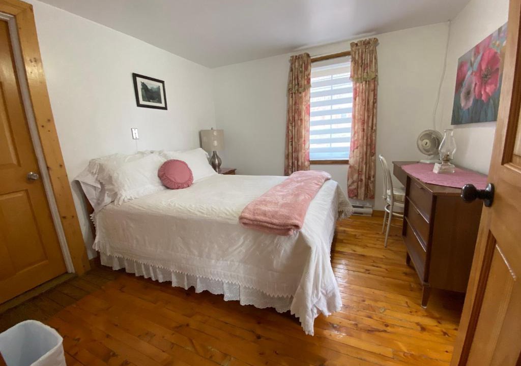 La Malbaie Bed & Breakfast | gite cap a l aigle