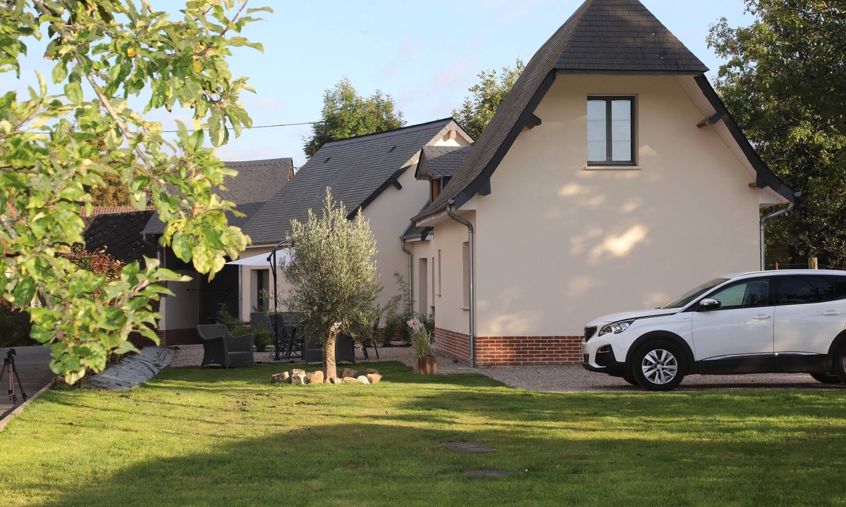 Bouillancourt-en-Sery Cottage | GITE CHEZ MCIHEL WITH PRIVATE JACUZZI