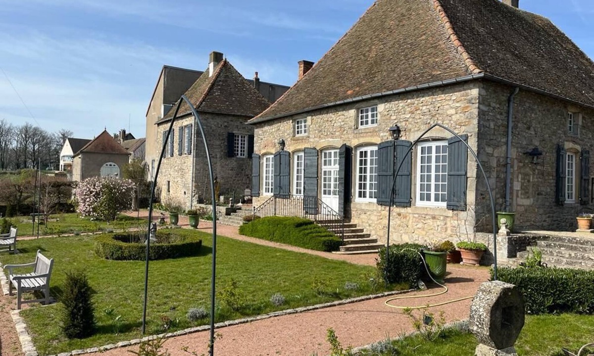 Mont-Saint-Vincent Apartment | Gite Clos Mesnil