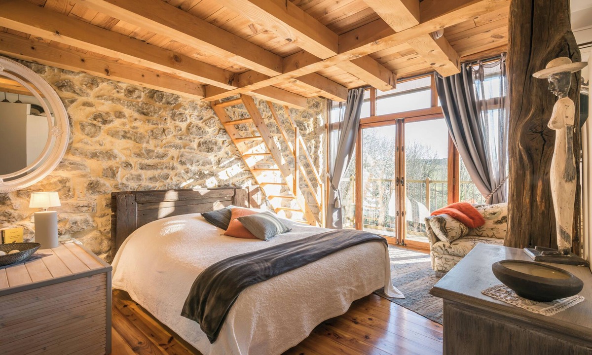 Lasserre House | GITE COSY Spa 5 p dans elevage chevaux merens face Panorama Pyrenees PLEIN SUD