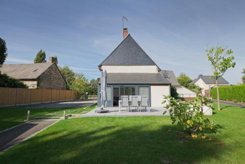 Chateaugiron House | Gite Cours Péan