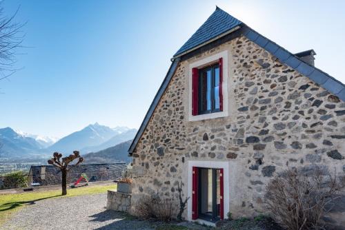 Ouzous House | Gite d'Ayzi