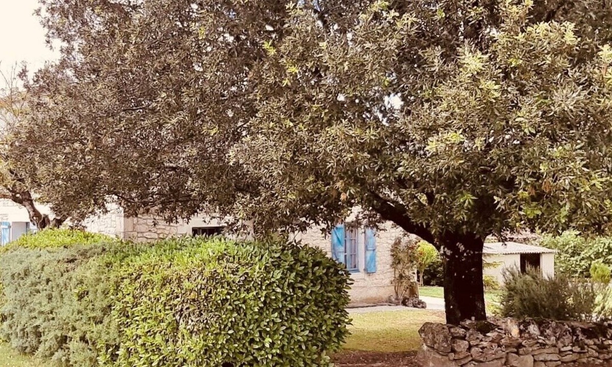 Flaugnac House | Gite de Campagne Rénové sur une Propriété de 17 Hectares