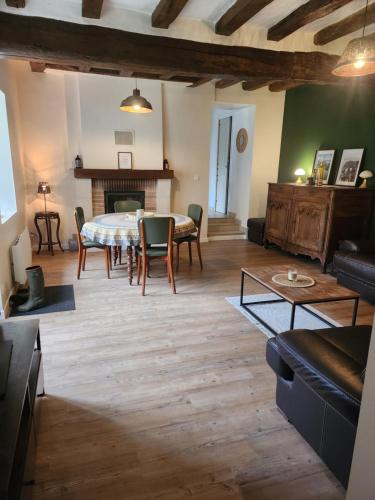 Restigne House | Gite de campagne
