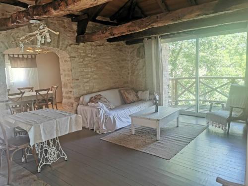 Pons House | Gite de caractère, piscine et vue