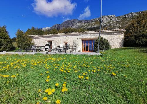 Bargeme House | Gite De Groupe
