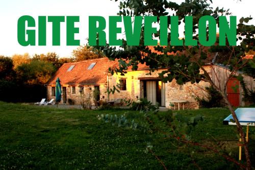Neuville-sur-Sarthe House | Gite de groupe "Le Réveillon"