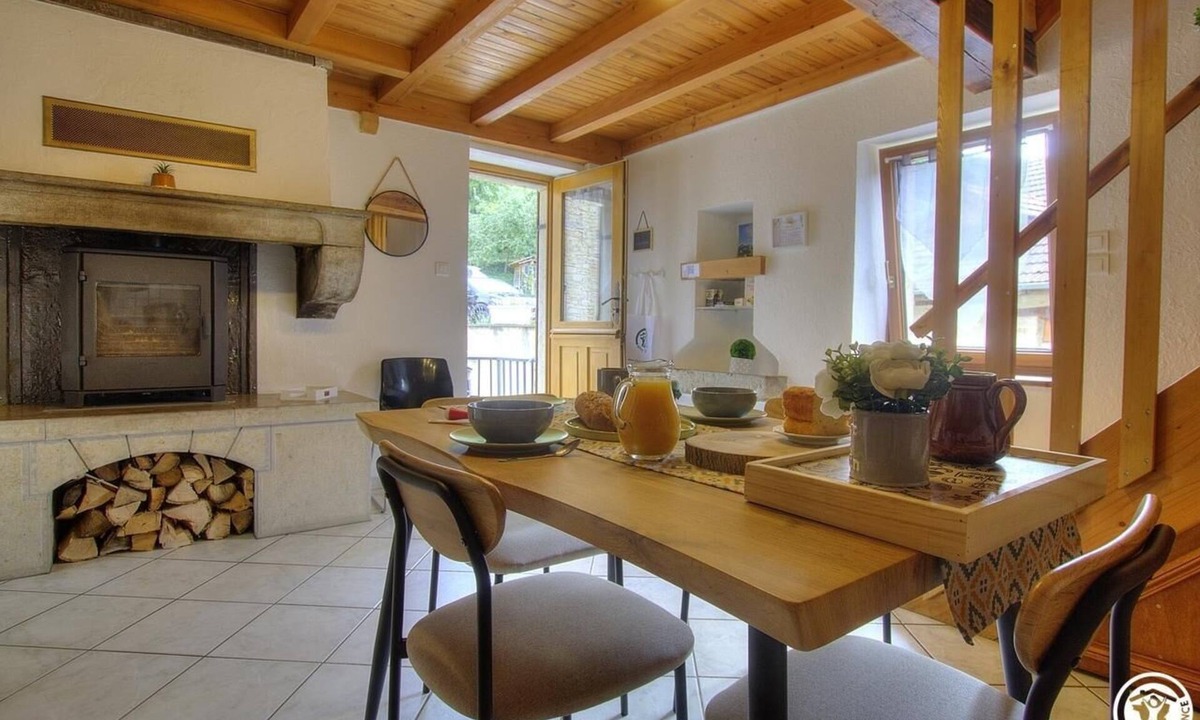 Cleyzieu House | Gite de la corderie - CLEYZIEU