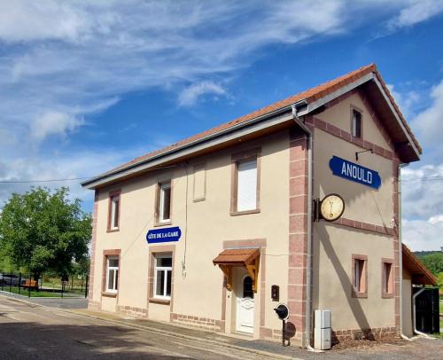 Anould House | Gite de la Gare - Logement Insolite !