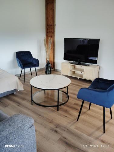 Pleguien Apartment | Gite de la salamandre