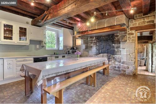 Parigne House | Gite de la Ville aux Bois