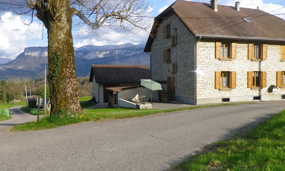 Miribel-les-Echelles House | GITE DE LEPINEY