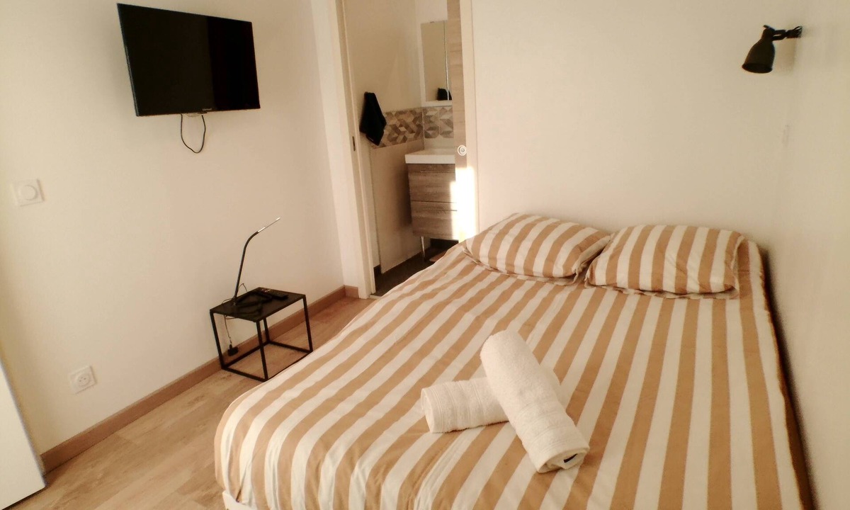 Civaux Apartment | GITE DE MONAS T2 40M²