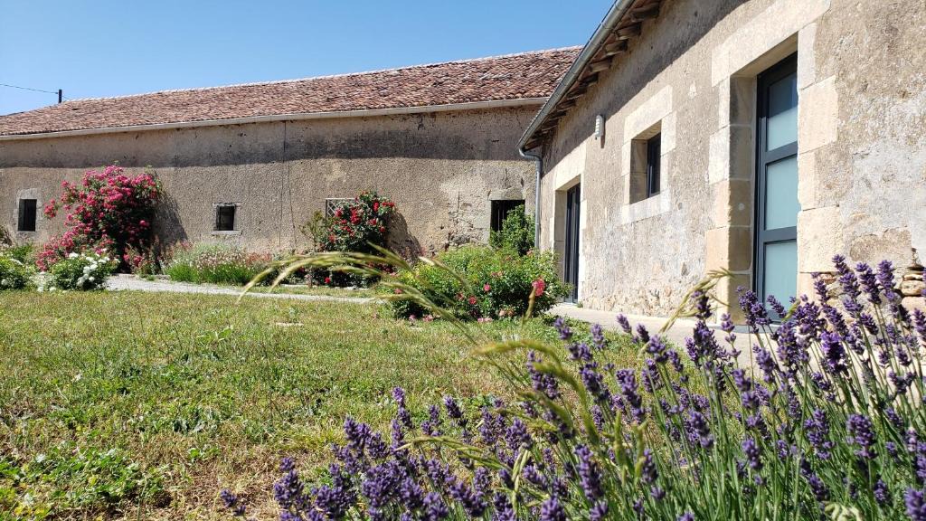 Le Vigeant House | Gite de Villodier