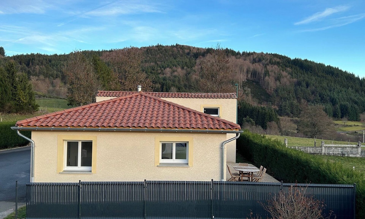 Issarles House | Gite des chadeyres