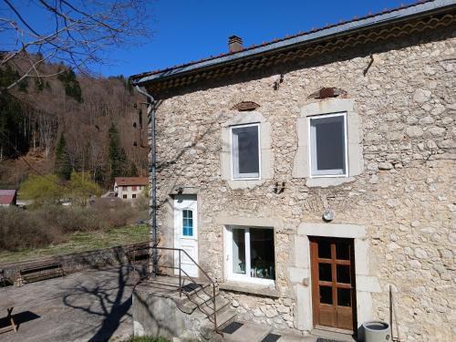 Saint-Agnan-en-Vercors Apartment | Gite des Ravières - Vernaison