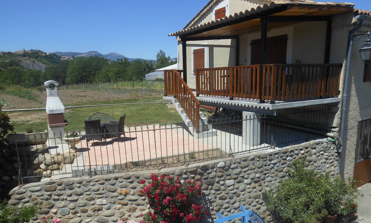 Upaix Apartment | Gite des Rosiers