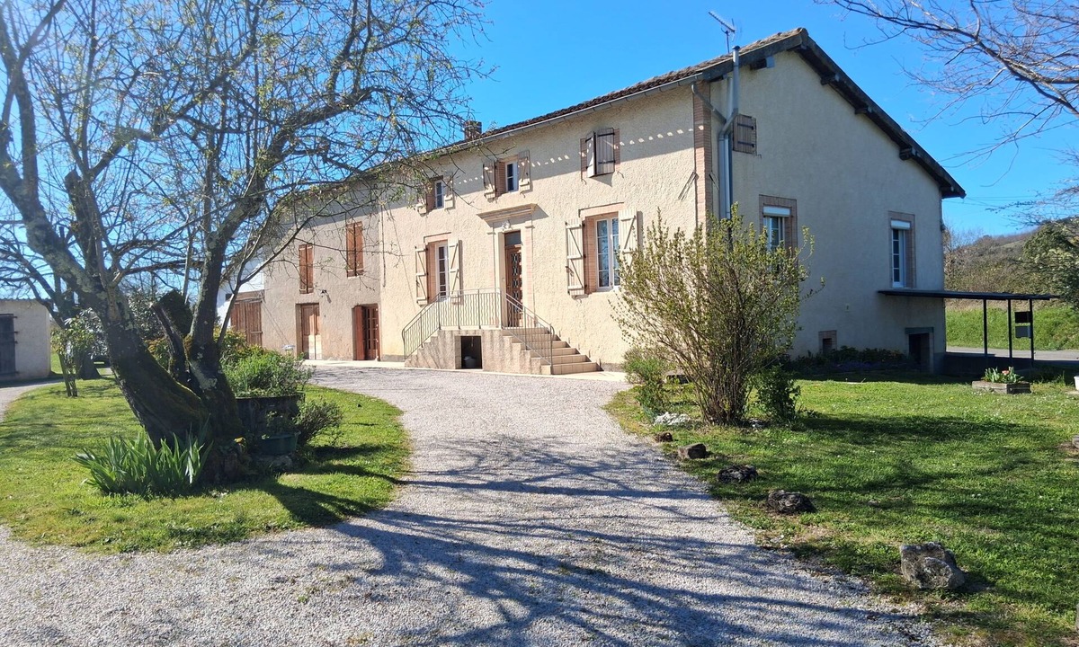 Gaillac Bed & Breakfast | Gite des salesses, fun with family and friends