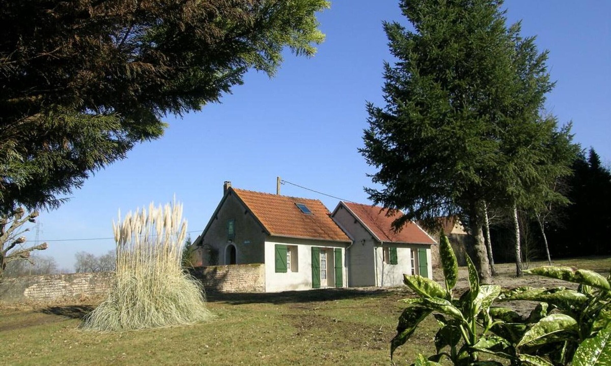 Dompierre-sur-Besbre Cottage | Gite Dompierre-sur-Besbre, 2 bedrooms, 4 persons