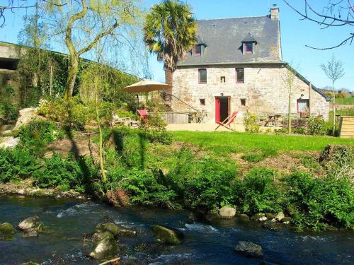 Begard House | Gite Du Moulin Du Poulloguer