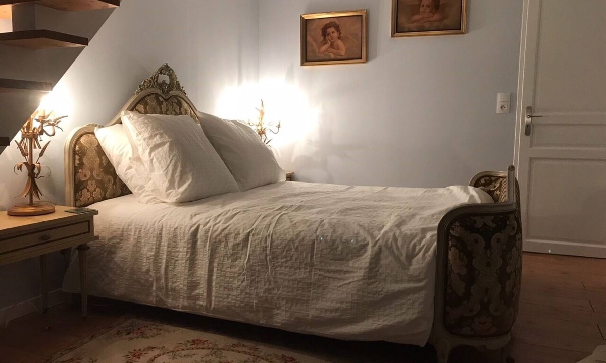 Mortagne-sur-Gironde Apartment | Gite du Port