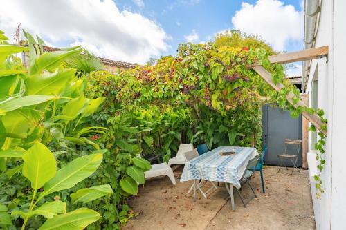 Chaillevette House | Gite Du Porche