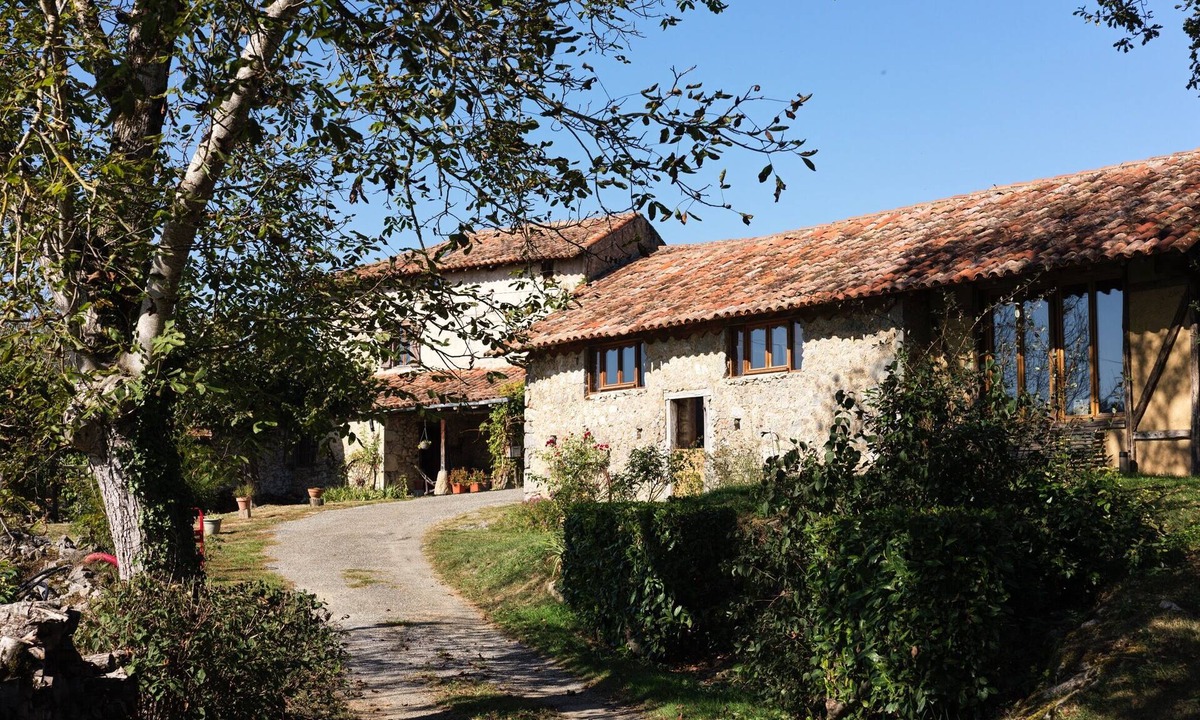 Montesquieu-Avantes Other | Gite Enlene 3* label PNR Pyrenees Ariegeoises 10/15 p. In the heart of a listed site