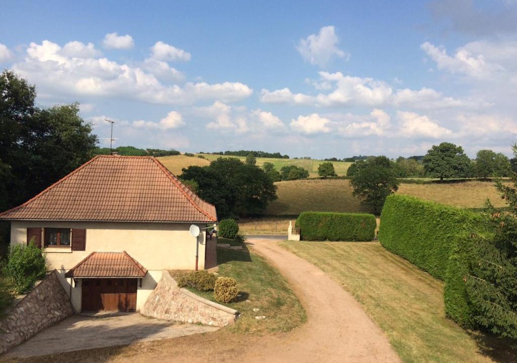 Barrais-Bussolles House | Gite Equipe avec Espace Vert