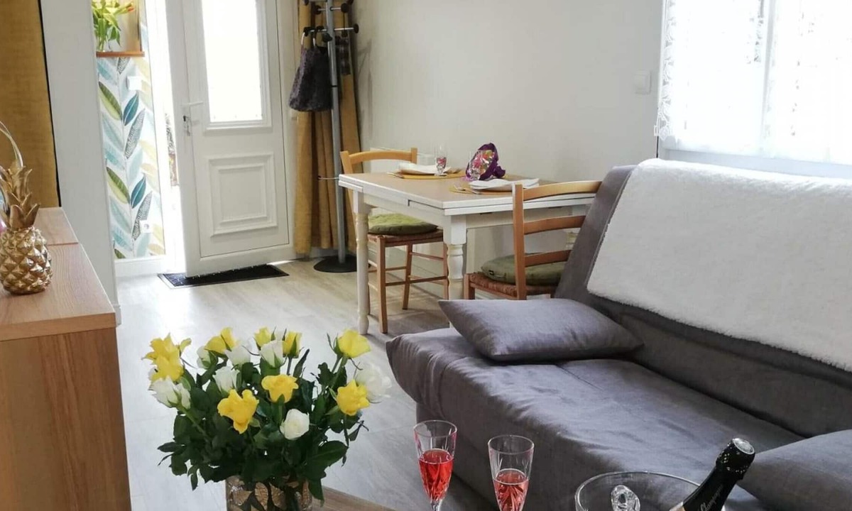 Eu Apartment | Gite Eu, studio flat, 2 persons
