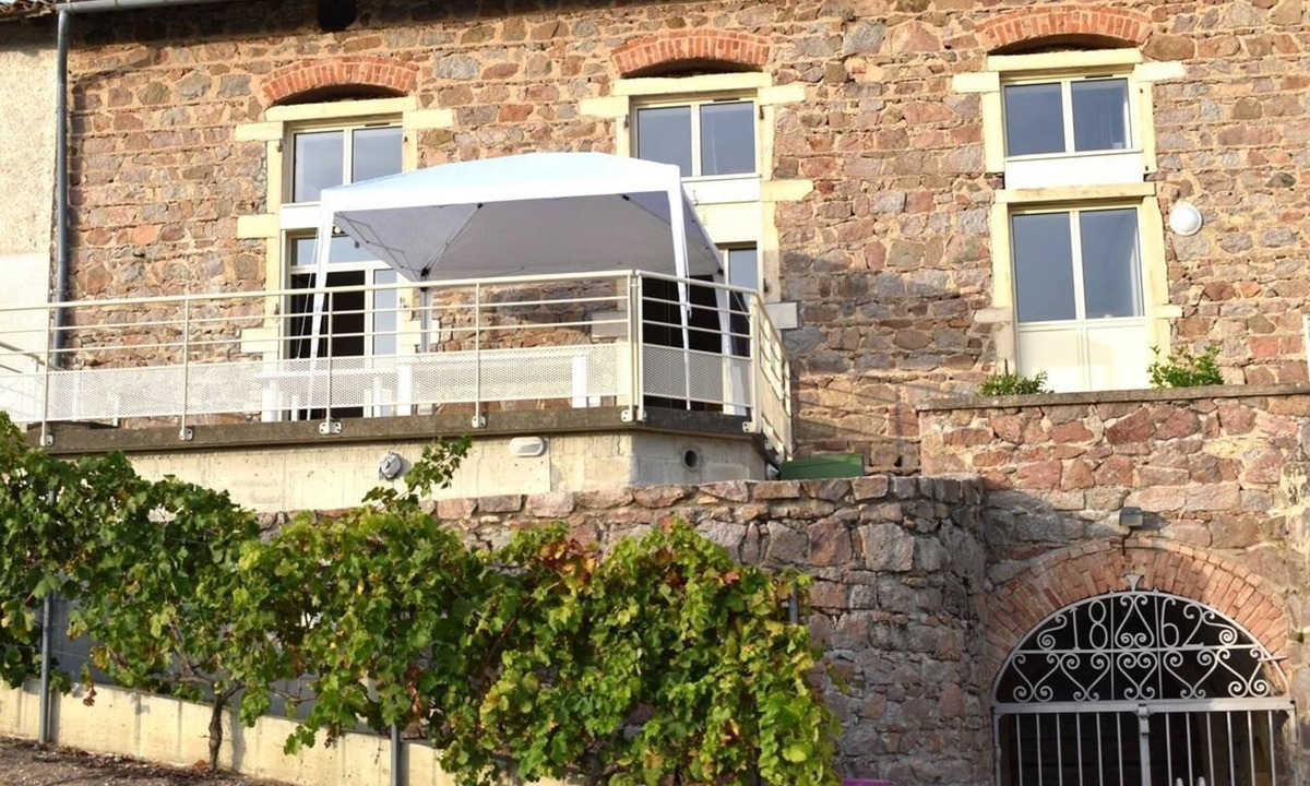 Saint-Etienne-des-Oullieres House | Gite du Clair de Nety