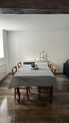 Saint-Maurice-la-Souterraine House | Gite Pierre et Modernité