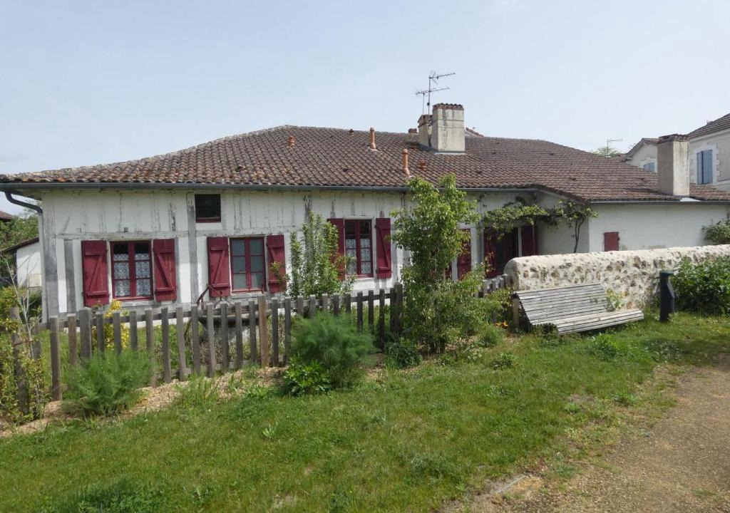 Luxey House | Gite genevieve d' aubin