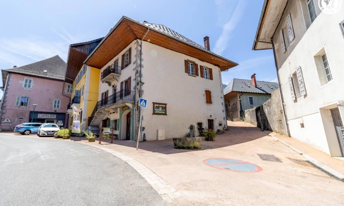 Le Chatelard House | Gite GRENETTE - La compagnie du Bourg