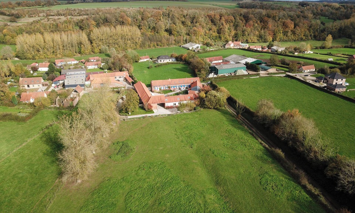 Thiembronne House | Gite in a farmhouse with terrace and jacuzzi