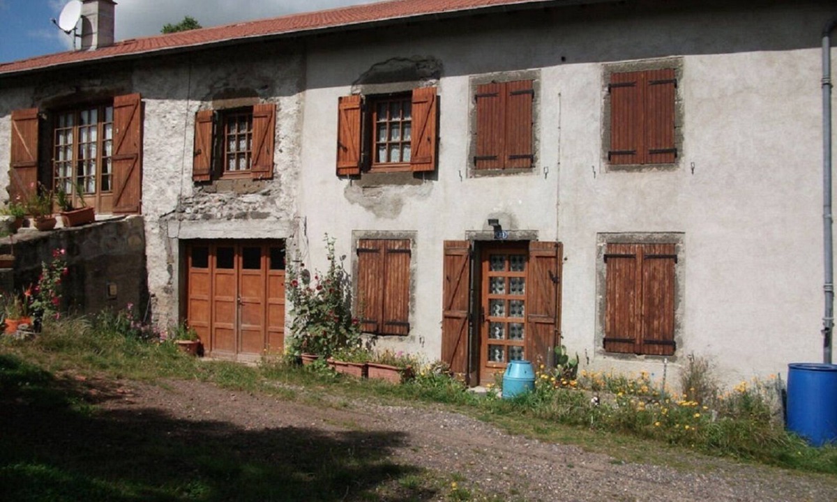 Saint-Paulien Apartment | Gîte in an old renovated house